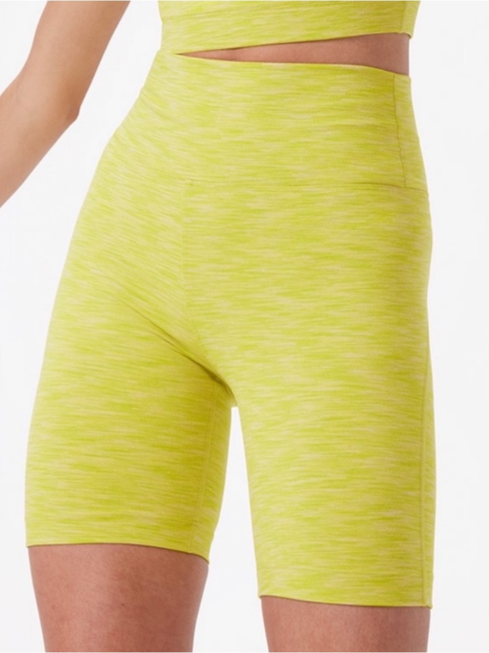 Outdoor Voices Flow 7" High-Rise Bike Shorts in Lime Size S